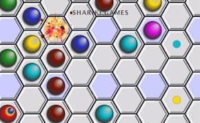 Шарики гексагоны - разновидность классических шариков на поле 9 на 9 клеток
